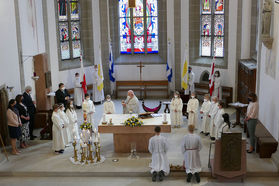 Feier der 1. Heiligen Kommunion in Sankt Crescentius (Foto: Karl-Franz Thiede)